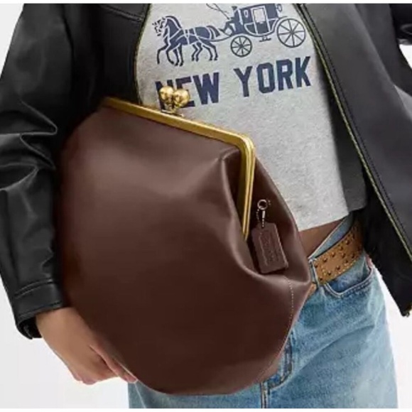 Coach Large Kiss Glovertanned Framed Bag, Dark Brown, NEW - Picture 7 of 8